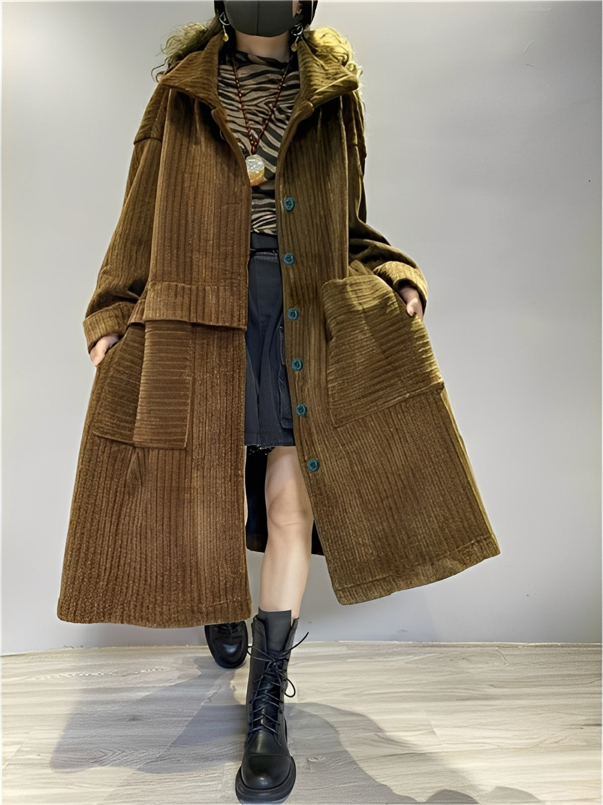 Alethea - Χαλαρό μακρύ πανωφόρι από κοτλέ με τσέπες για γυναίκες