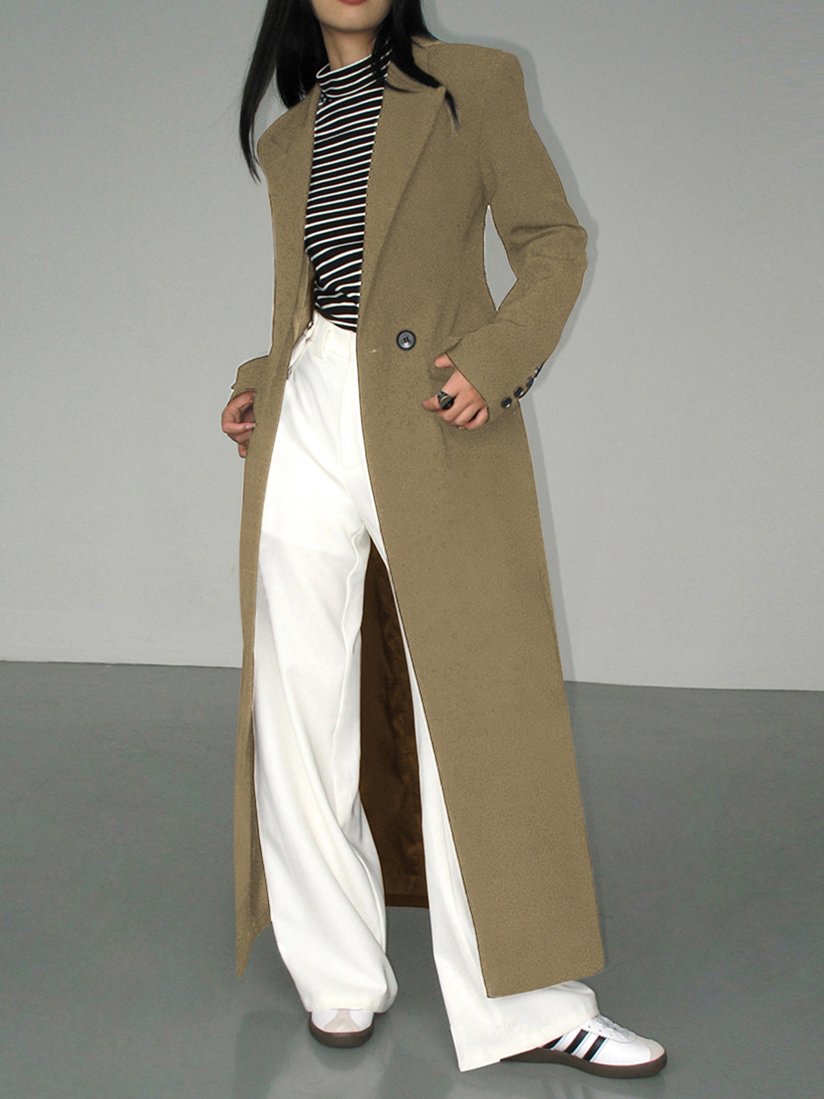 Ελένα – Μπλέιζερ-Μαντέλα